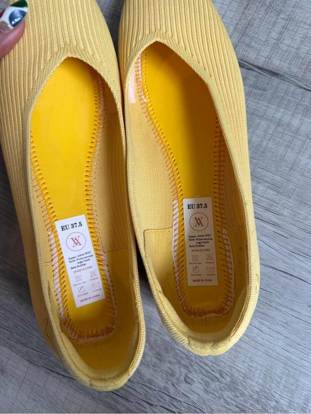 Vivaia Margot V-cut Ballet Flats - Picture 3 of 8
